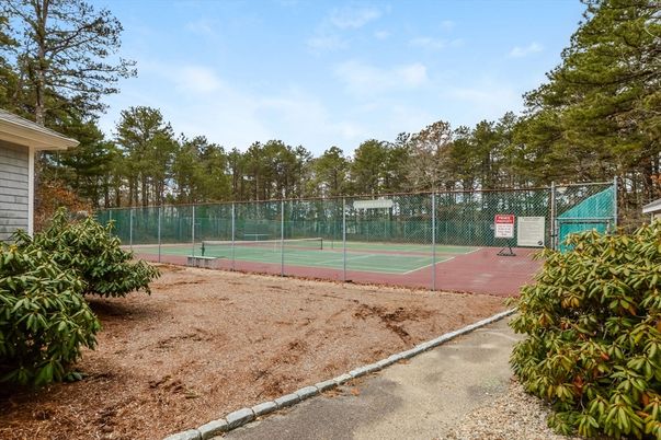 Exterior, Tennis Courts