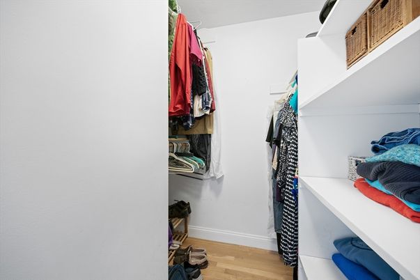 Interior, Walk-in Closets, Wood Texture Flooring