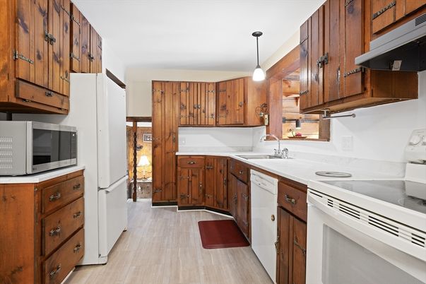 Interior, Kitchen, Pendant Lights, Wood Texture Flooring