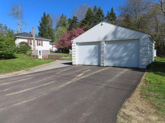 Detached Garage, Exterior