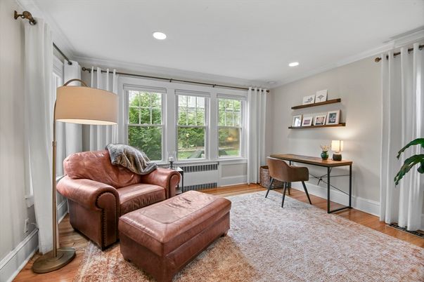 Home Office, Interior, Recessed Lighting, Wood Texture Flooring