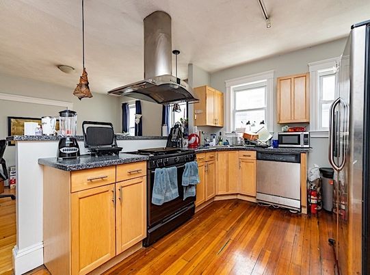 Interior, Kitchen, Pendant Lights, Wood Texture Flooring