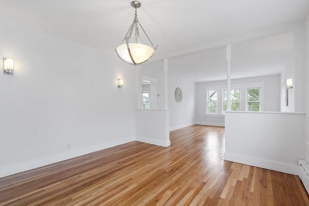 Empty room, Interior, Pendant Lights, Wood Texture Flooring