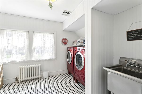 Interior, Washer