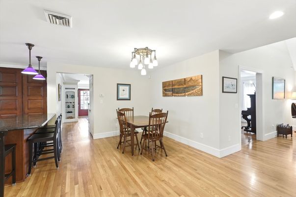 Dining room, Interior, Kitchen, Pendant Lights, Recessed Lighting, Wood Texture Flooring