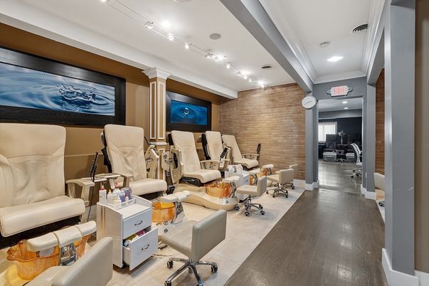 Home Office, Interior, Living room, Recessed Lighting, Stone Walls, Wood Texture Flooring