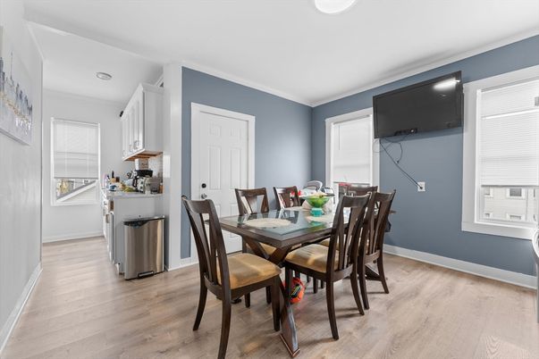 Dining room, Interior, Kitchen, Recessed Lighting, Wood Texture Flooring