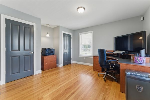 Home Office, Interior, Pendant Lights, Wood Texture Flooring