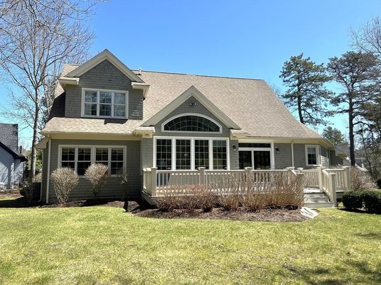Exterior, Facade, Cape Cod
