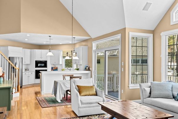Interior, Kitchen, Living room, Pendant Lights, Recessed Lighting, Stainless Steel Appliances, Wood Texture Flooring