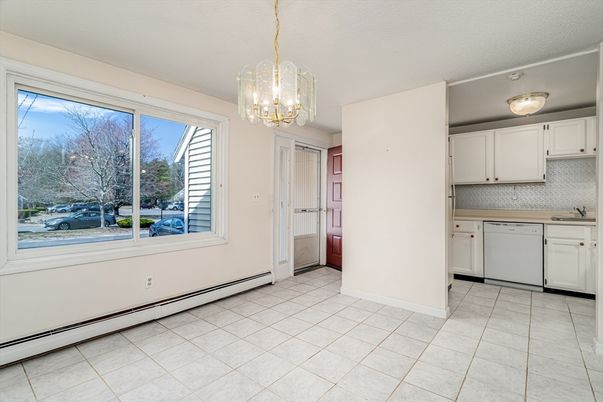 Chandelier, Interior, Kitchen