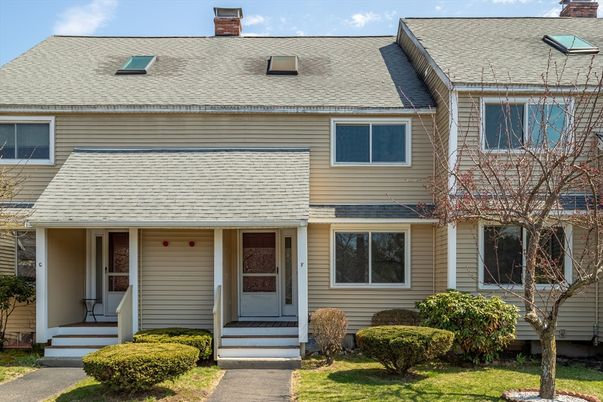 Exterior, Facade, Cape Cod
