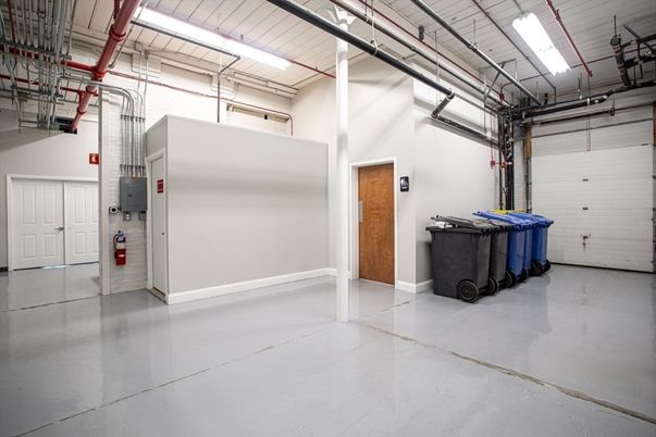 Garage, Interior