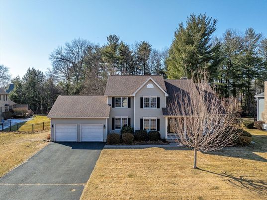 Attached, Exterior, Facade, Farmhouse