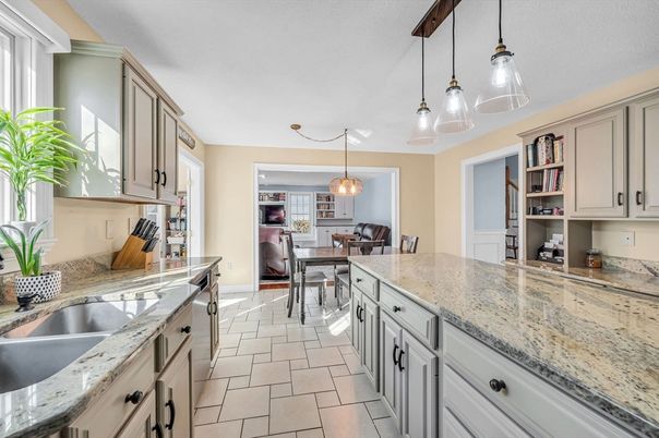 Dining room, Interior, Kitchen, Pendant Lights