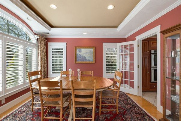 Dining room, Interior, Recessed Lighting