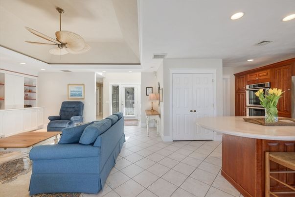 Interior, Kitchen, Living room, Recessed Lighting, Stainless Steel Appliances