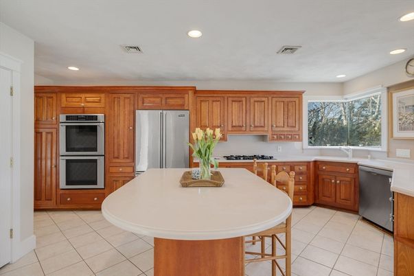 Dining room, Interior, Kitchen, Recessed Lighting, Stainless Steel Appliances