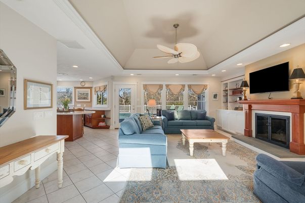 Fireplace, Interior, Living room, Recessed Lighting