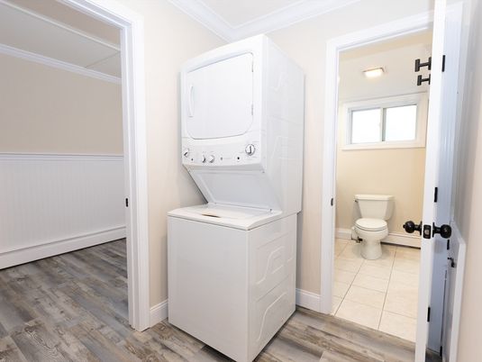 Bathroom, Interior, Utility Closets, Washer, Wood Texture Flooring