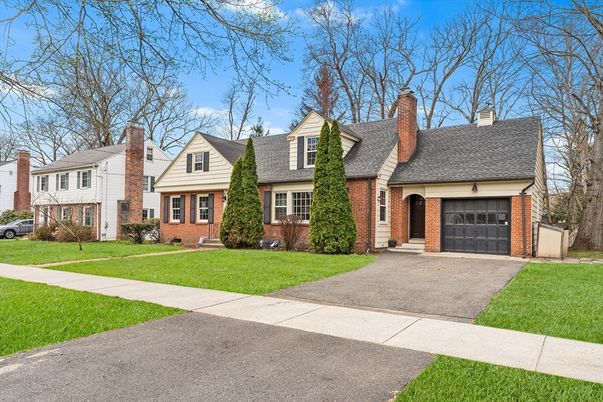 Attached, Exterior, Facade, Brick Facade, Cape Cod
