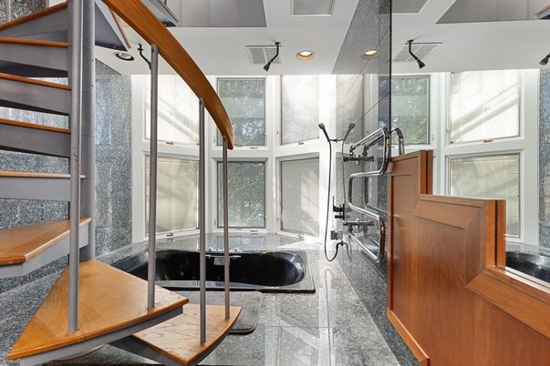 Bathroom, Interior, Recessed Lighting
