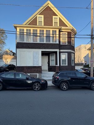 Exterior, Facade, Brick Facade, Queen Anne Victorian