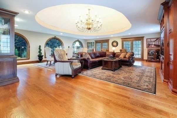 Chandelier, Interior, Living room, Recessed Lighting, Wood Texture Flooring