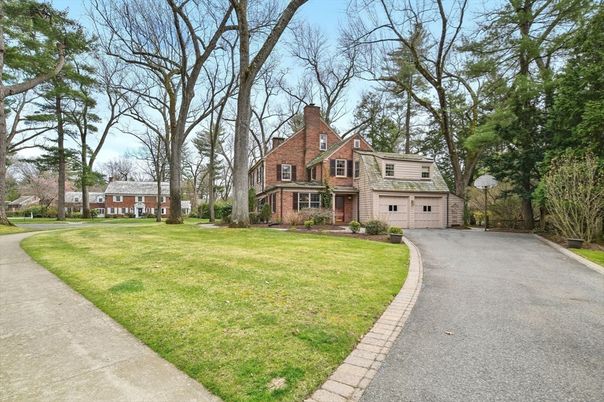 Attached, Backyard, Exterior, Facade, Brick Facade, Cape Cod