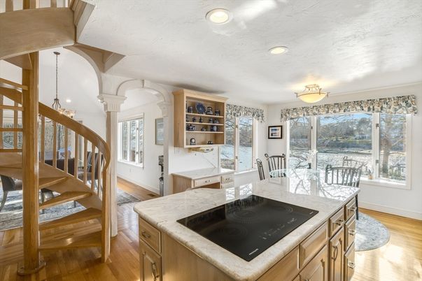 Dining room, Interior, Kitchen, Recessed Lighting, Wood Texture Flooring