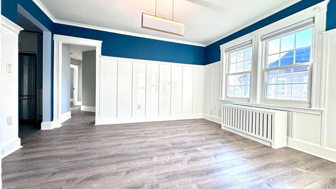 Empty room, Interior, Pendant Lights, Wood Texture Flooring