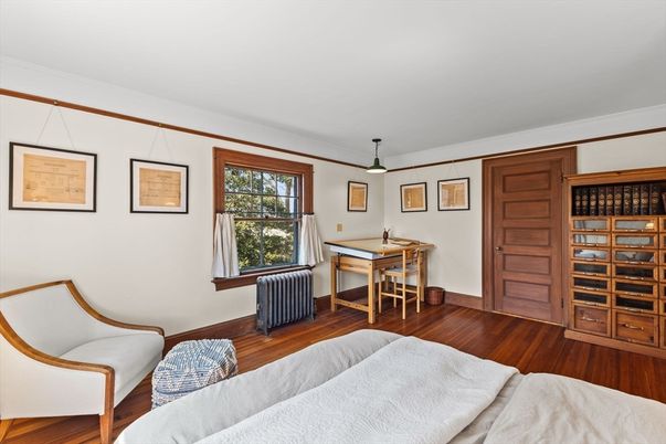 Home Office, Interior, Pendant Lights, Wood Texture Flooring