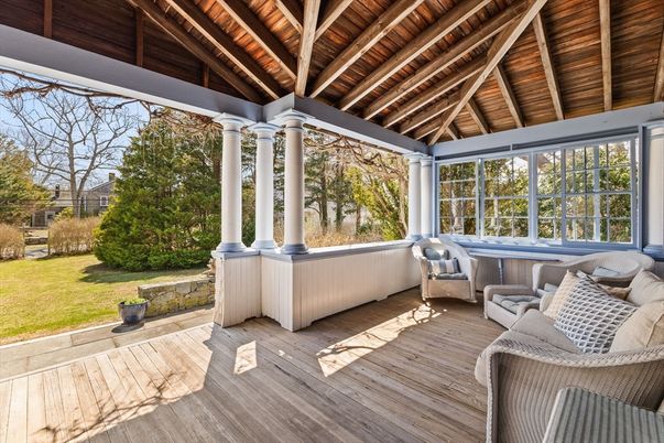 Exterior, Hot Tub