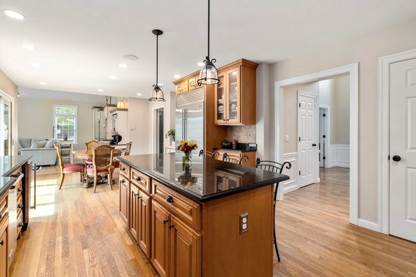 Dining room, Interior, Kitchen, Living room, Pendant Lights, Recessed Lighting, Wood Texture Flooring