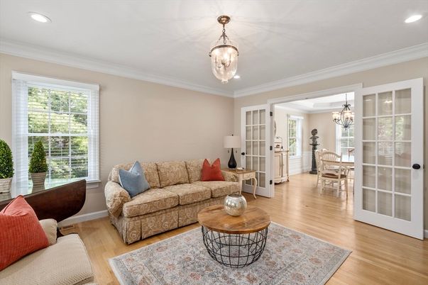 Chandelier, Dining room, Interior, Living room, Recessed Lighting, Wood Texture Flooring