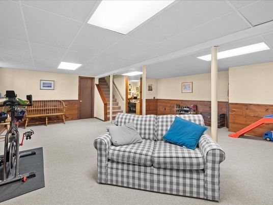 Fitness Equipment, Interior, Recessed Lighting