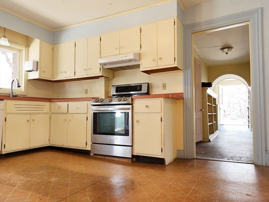 Interior, Kitchen, Pendant Lights, Stainless Steel Appliances