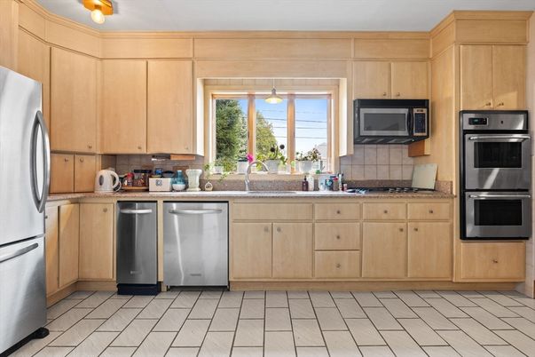 Interior, Kitchen, Stainless Steel Appliances