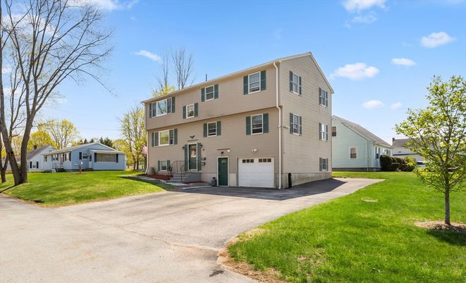 Attached, Backyard, Exterior, Facade, Georgian
