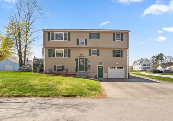 Attached, Exterior, Facade, Raised Ranch