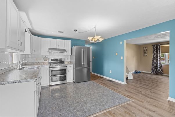 Chandelier, Interior, Kitchen, Stainless Steel Appliances, Wood Texture Flooring