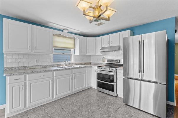 Interior, Kitchen, Stainless Steel Appliances