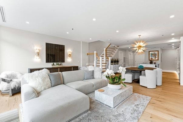 Dining room, Interior, Living room, Pendant Lights, Recessed Lighting, Wood Texture Flooring