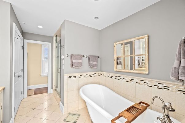 Bathroom, Free Standing Baths, Interior, Recessed Lighting