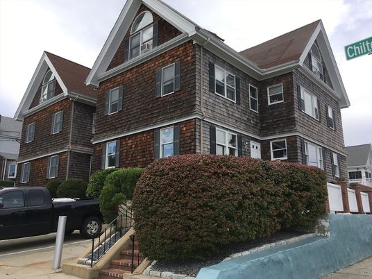 Exterior, Facade, Tudor Revival