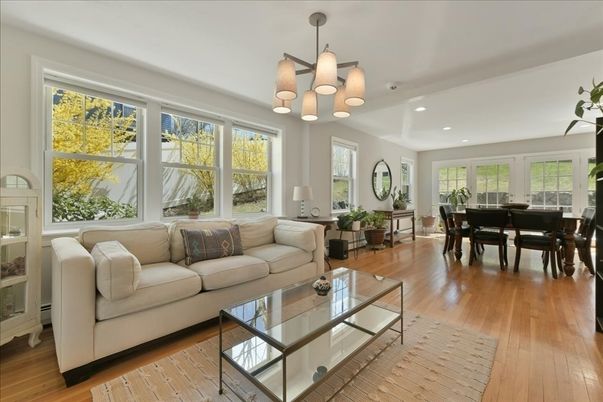 Dining room, Interior, Living room, Recessed Lighting, Wood Texture Flooring