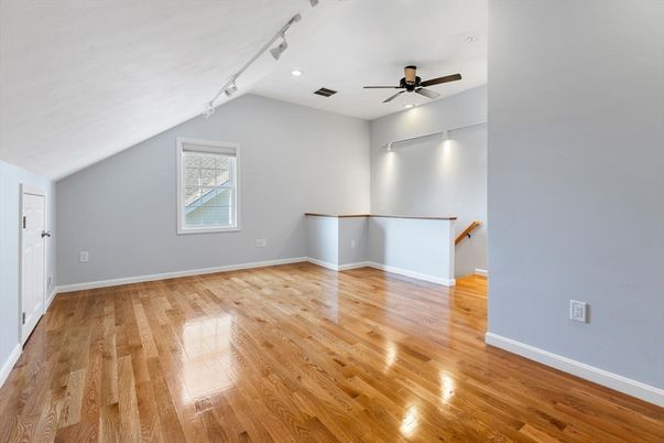 Empty room, Interior, Recessed Lighting, Wood Texture Flooring
