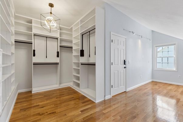 Interior, Pendant Lights, Walk-in Closets, Wood Texture Flooring
