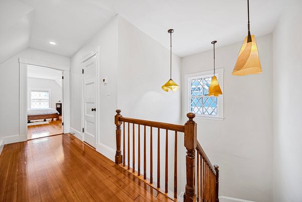 Interior, Pendant Lights, Recessed Lighting, Wood Texture Flooring