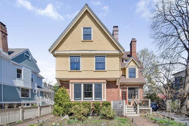 Exterior, Facade, Brick Facade, Queen Anne Victorian